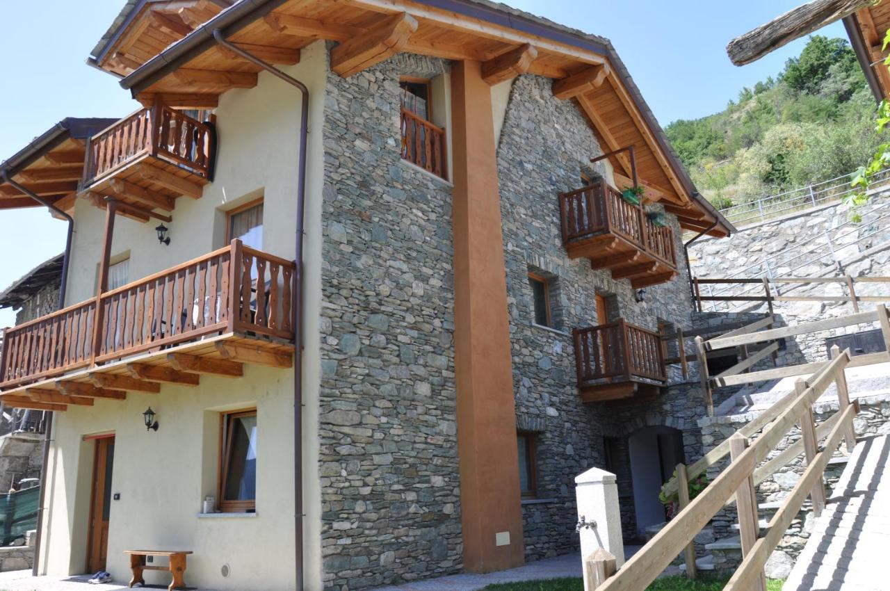Ferienwohnung Casa Alpina - Sarre Aosta Exterior foto