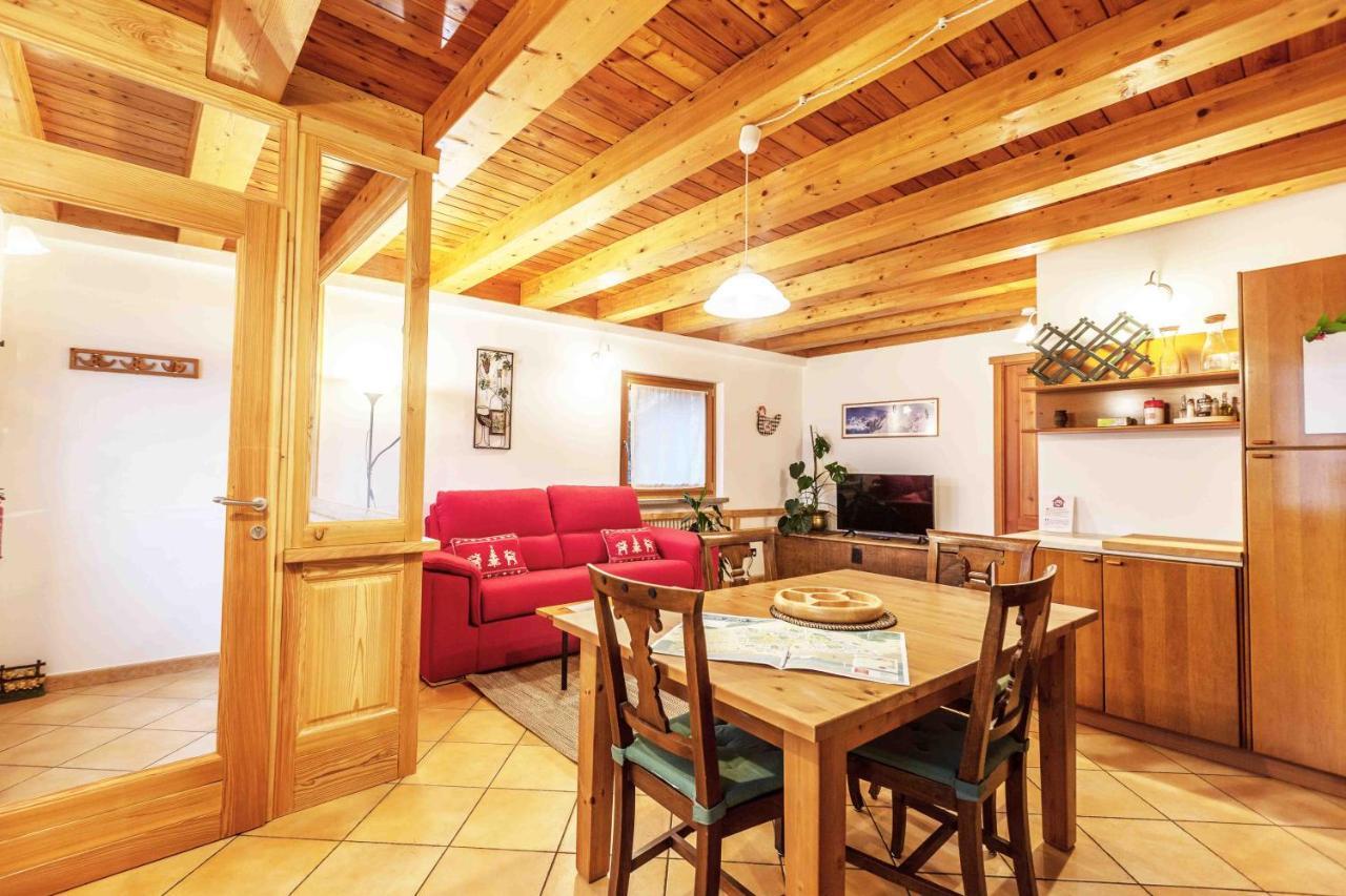 Ferienwohnung Casa Alpina - Sarre Aosta Exterior foto